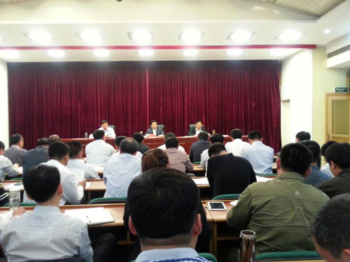 危險(xiǎn)品企業(yè)負(fù)責(zé)人談心談話會(huì)議-肥城<a href='http://mails.sheikanguowo.cn/' class='keys' title='點(diǎn)擊查看關(guān)于德源化工的相關(guān)信息' target='_blank'>德源化工</a>有限公司