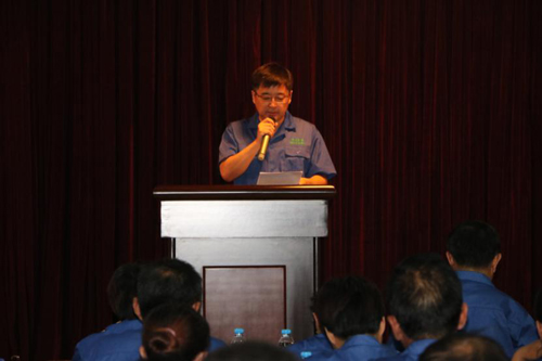 山東德源<a href='/huanyangshuzhi.shtml' class='keys' title='點(diǎn)擊查看關(guān)于環(huán)氧樹(shù)脂的相關(guān)信息' target='_blank'>環(huán)氧樹(shù)脂</a>廠(chǎng)家演講比賽